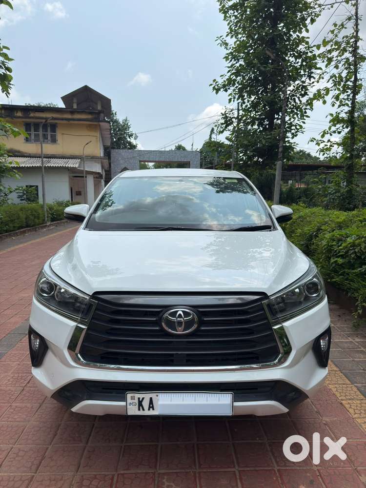 Toyota Innova Crysta Diesel 2022