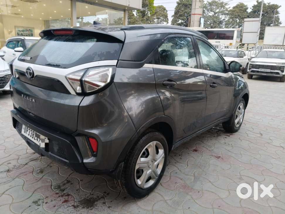 Tata Nexon 1.5 Revotorq Xm Plus (s), 2023, Petrol