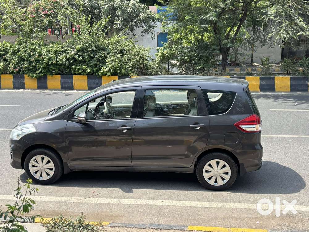 Maruti Suzuki Ertiga 1.4 Vxi Cng Anniversary Edition, 2016, Cng & Hy..