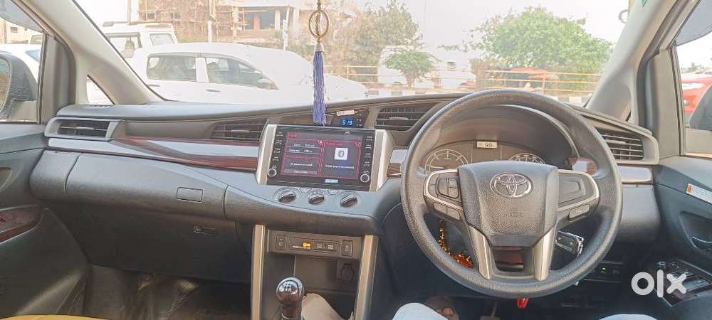Toyota Innova Crysta 2.4 G Plus Mt 8s, 2025, Diesel