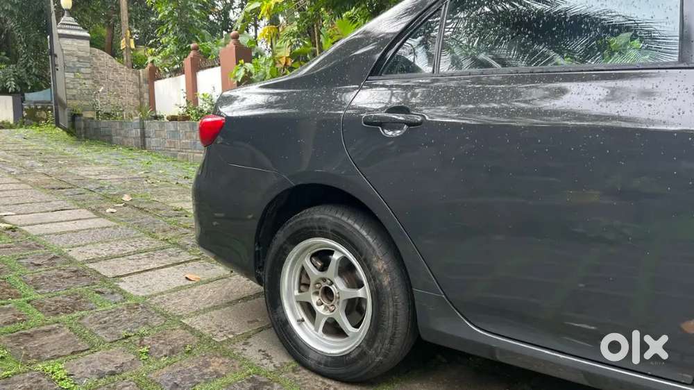 Toyota Corolla Altis 2012 Diesel Manual Car