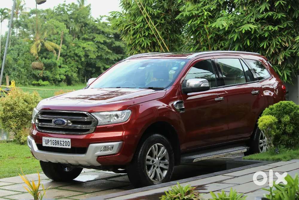 Ford Endeavour 3.2 Titanium 4×4 2016