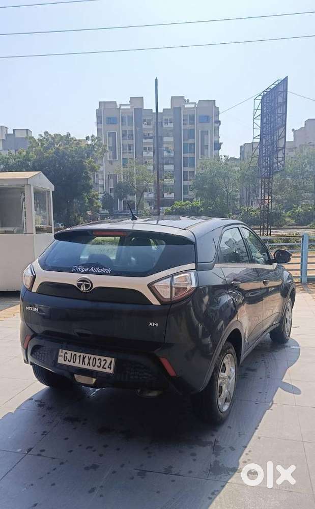 Tata Nexon 1.5 Revotorq Xm (s), 2019, Petrol