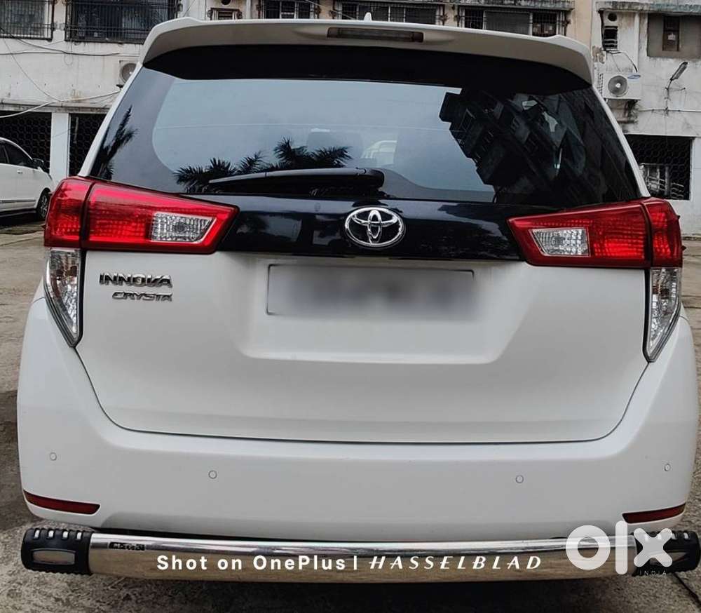 Toyota Innova Crysta 2.4 G Mt 8s, 2024, Diesel