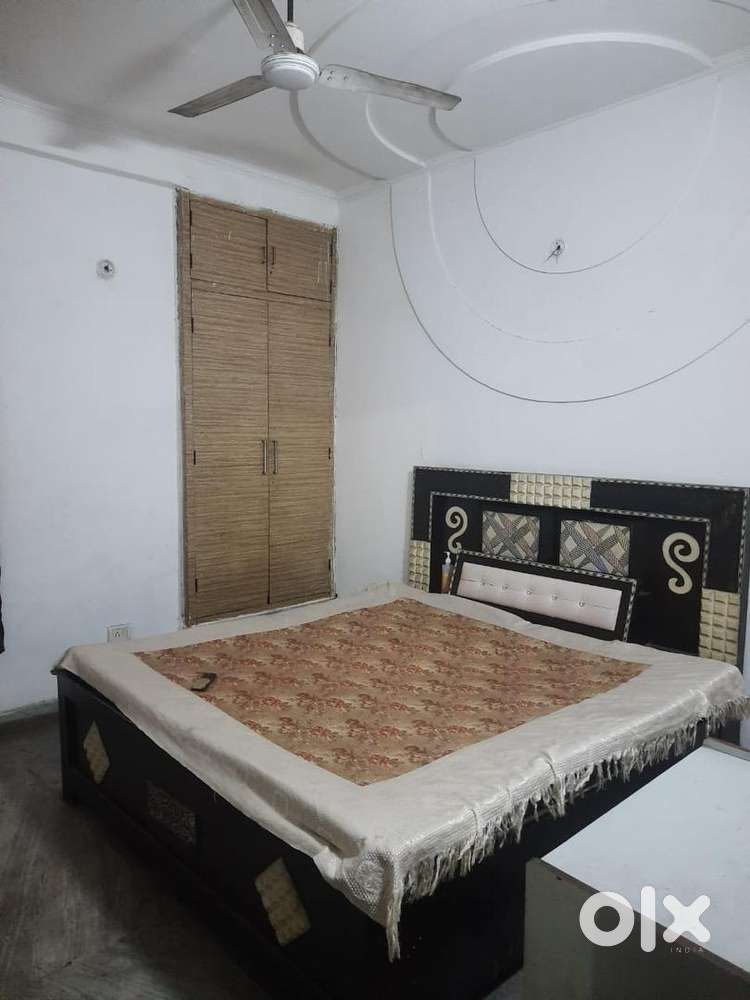 Ac Room 1rk Furnished in society nearby Amity, Nsez, Hcl For Rent Houses & Apartments