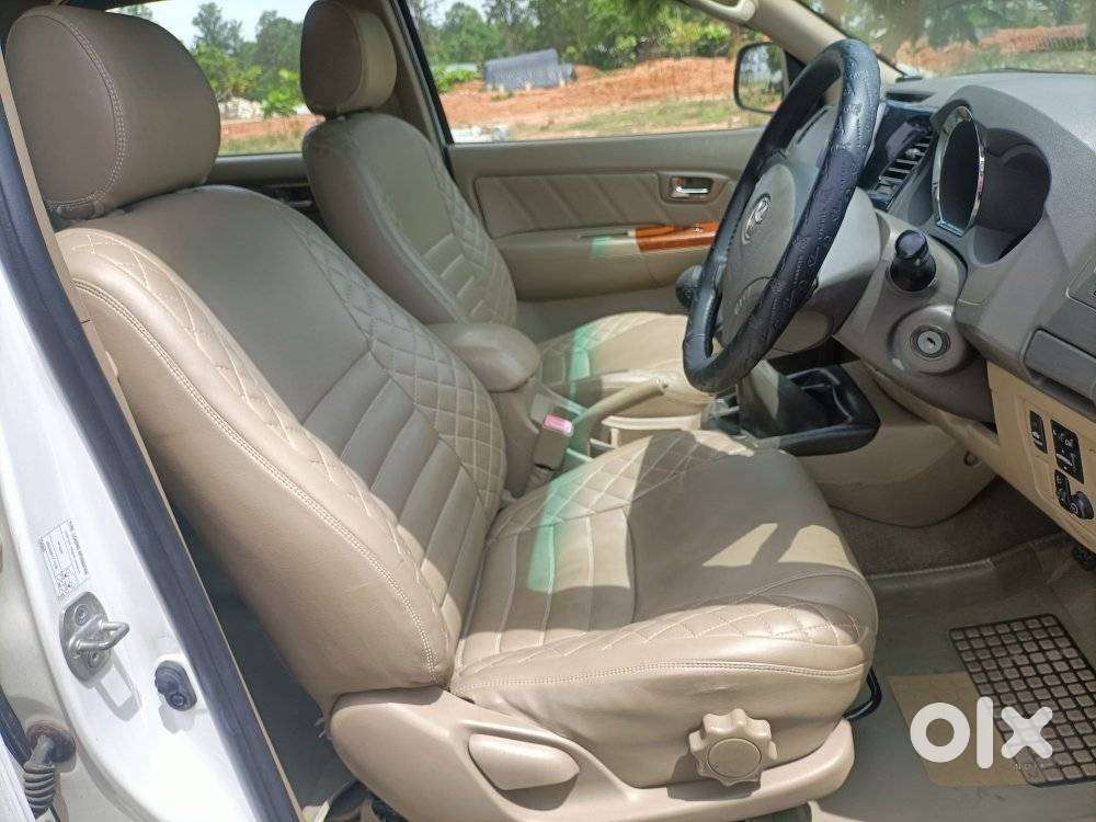 Toyota Fortuner 3.0 4x4 Manual, 2011, Diesel