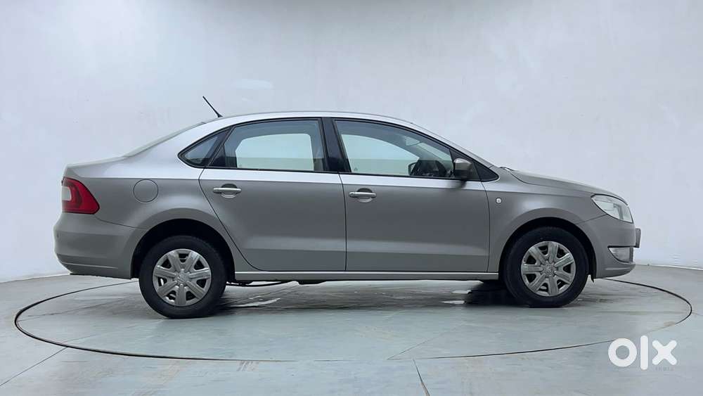 Skoda Rapid 1.6 Ambition Plus Mpi, 2014, Petrol