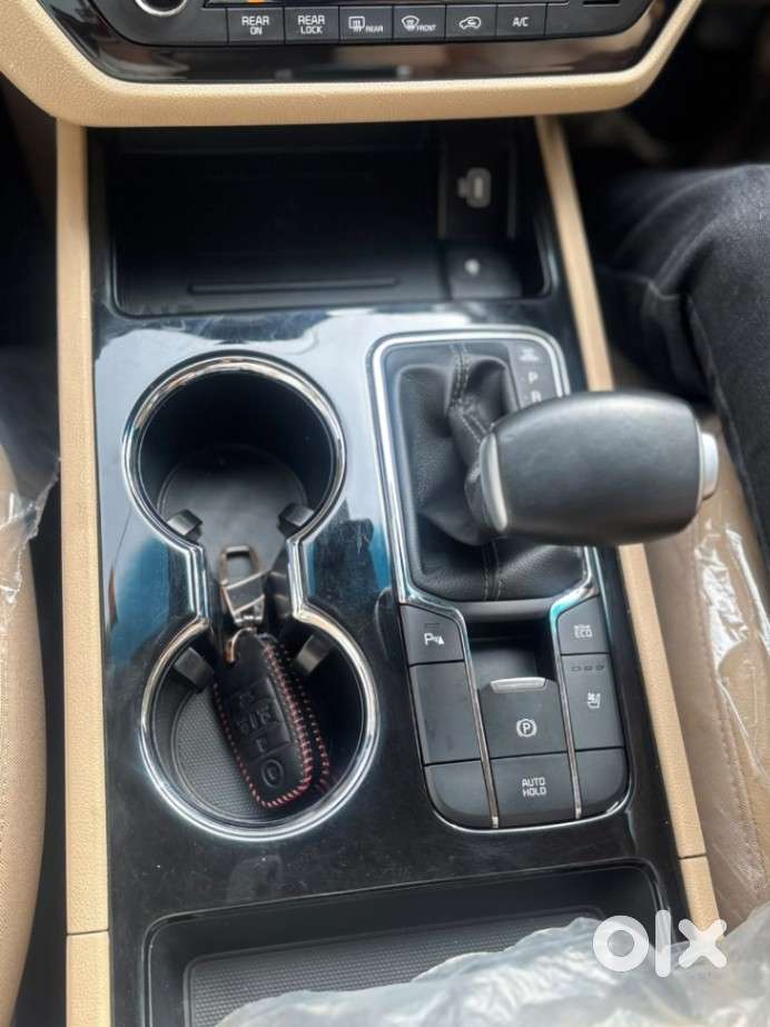 Kia Carnival Limousine Plus 7 Str, 2022, Diesel