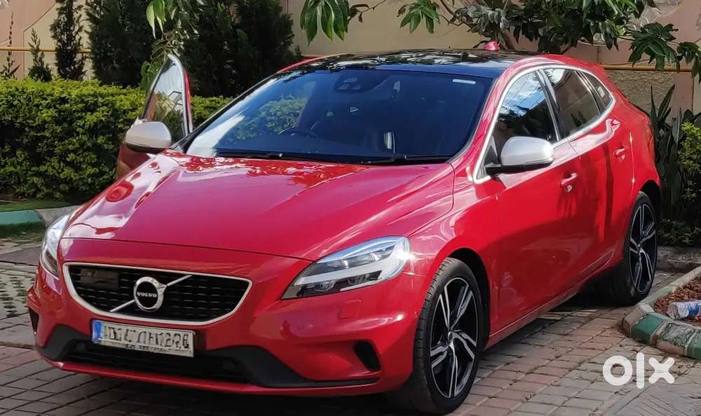 Volvo V40 2018 Diesel 50100 Km Driven