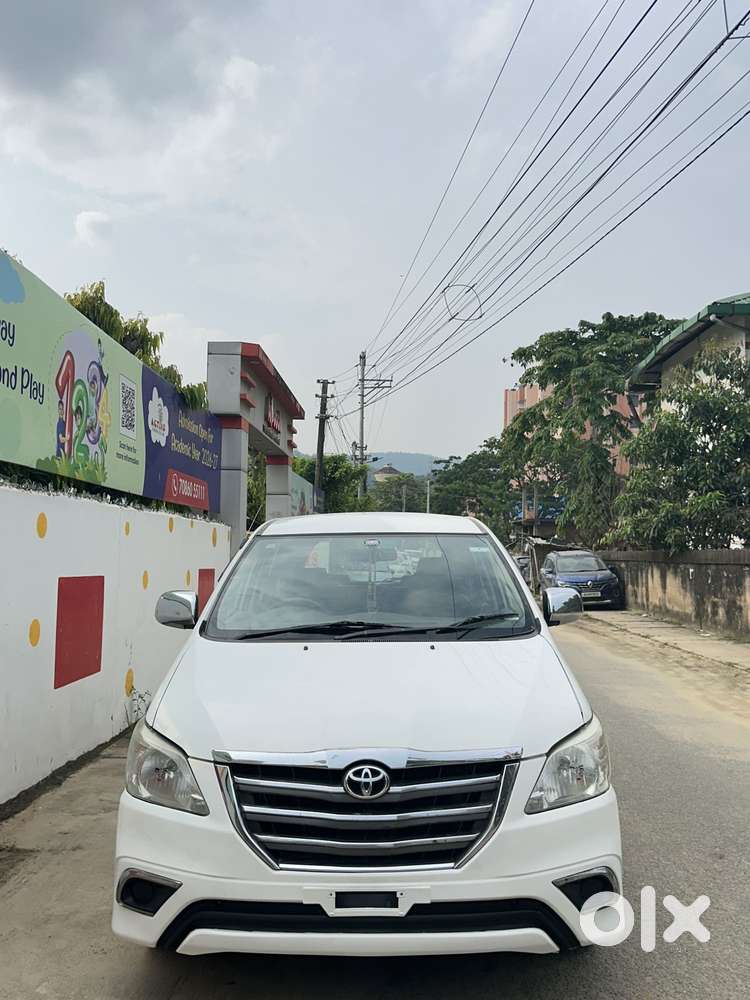 Toyota Innova 2.5 G (diesel) 8 Seater, 2014, Diesel