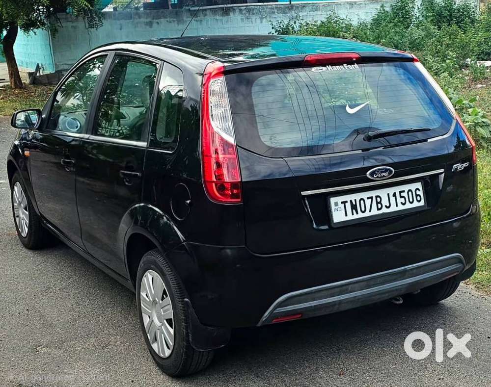 Ford Figo, 2010, Petrol