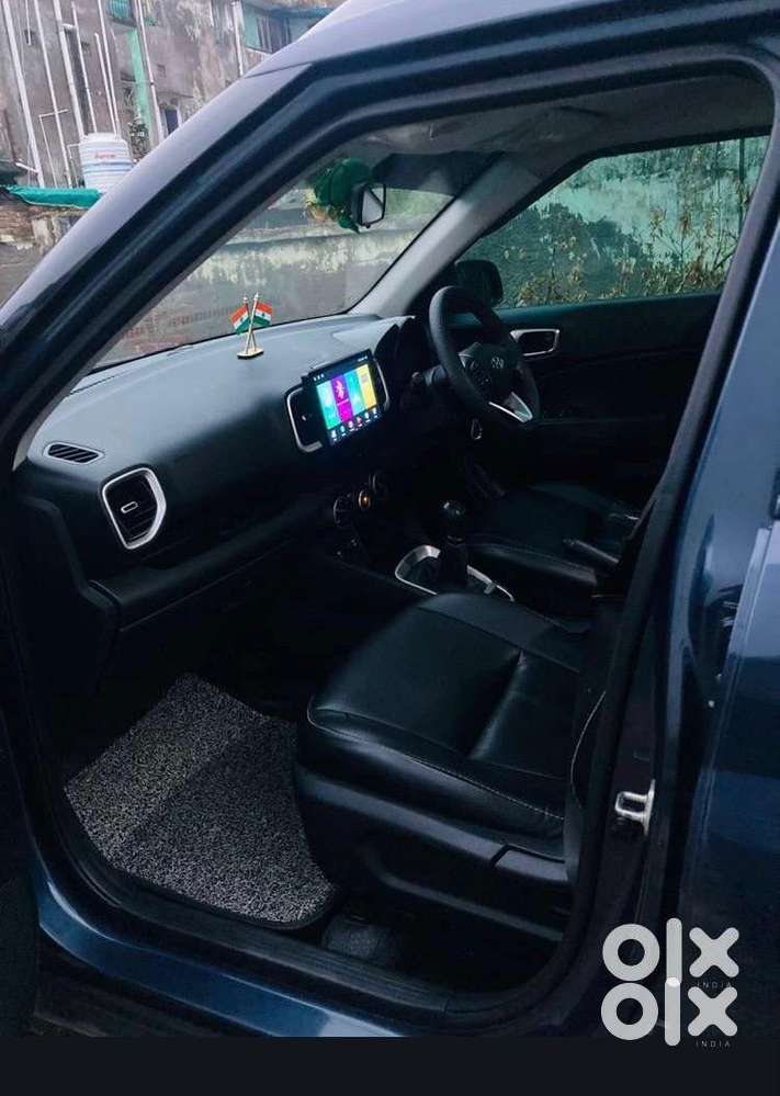 Hyundai Venue 2021 Petrol Well Maintained Only 40,000 Km Driven