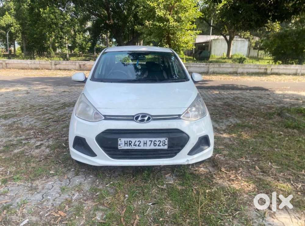 Hyundai Xcent 2016 Petrol 54 Km Driven