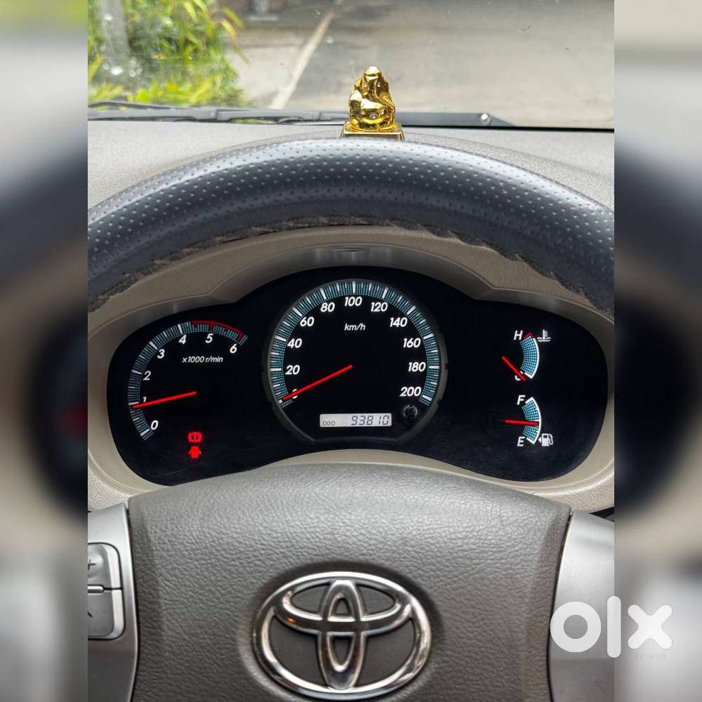 Toyota Innova Diesel 2012