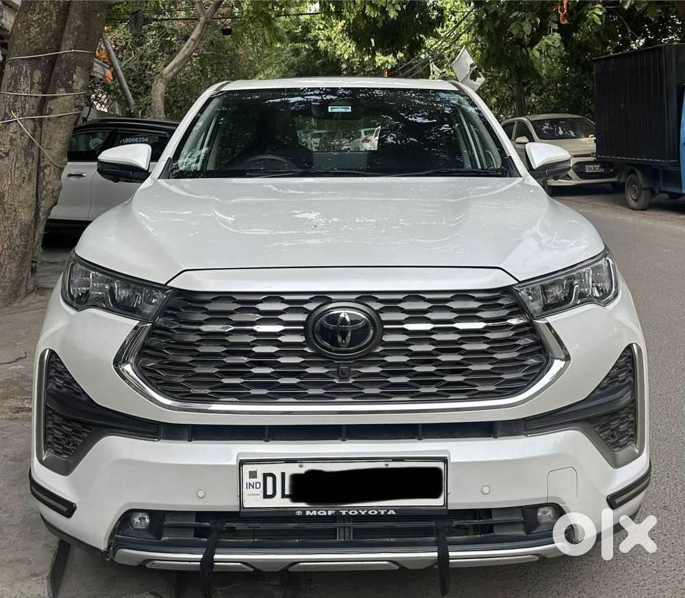 Toyota Innova Hycross 2.0 Zx (o) Hybrid 7 Str, 2025, Petrol