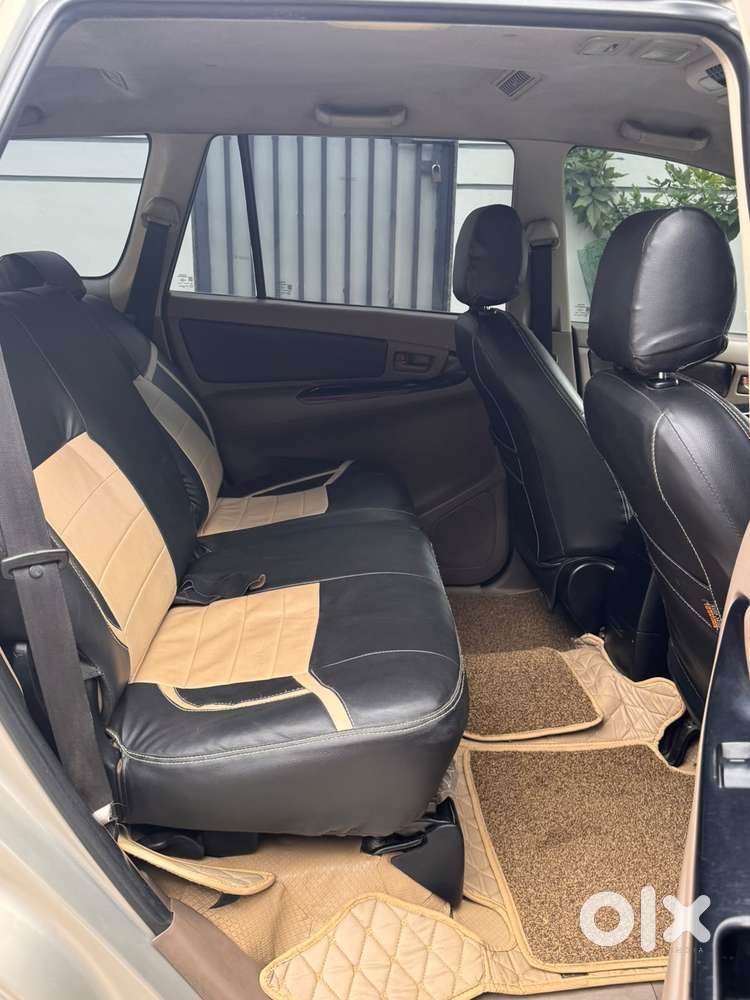 Toyota Innova 2.5 G (diesel) 8 Seater, 2016, Diesel