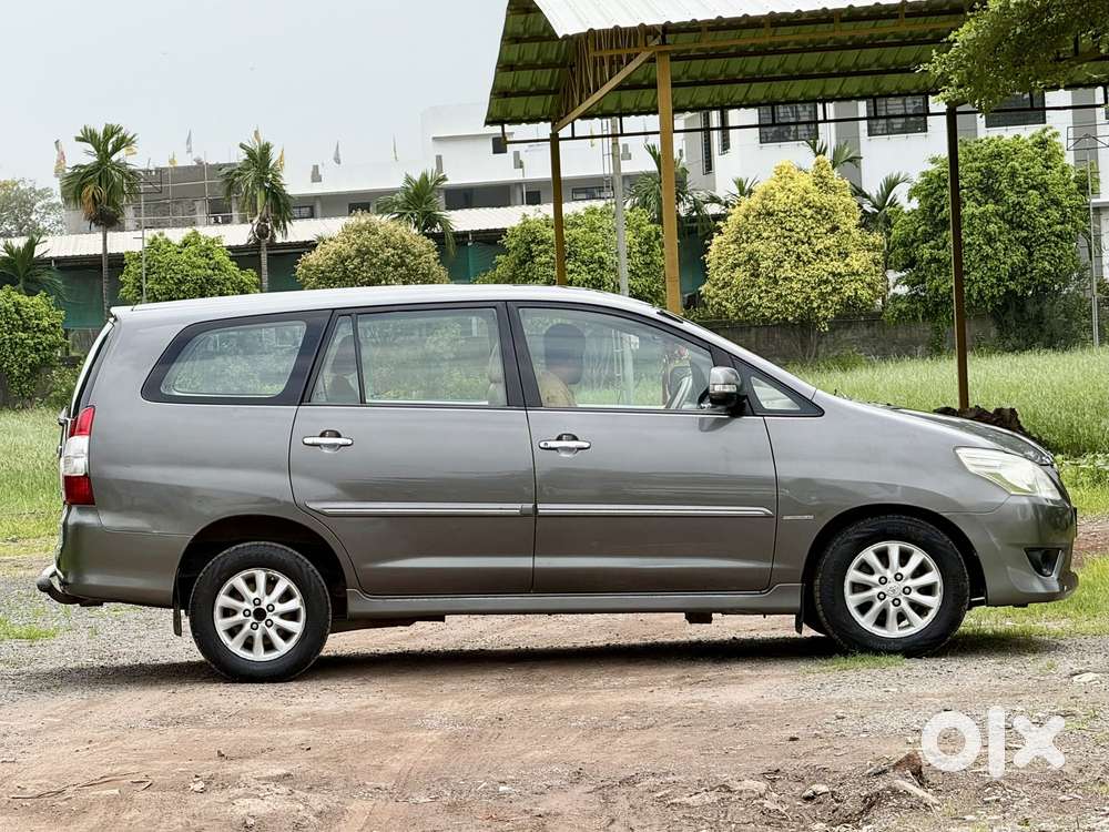 Toyota Innova 2.5 Vx 7 Seater Bs Iv, 2013, Diesel