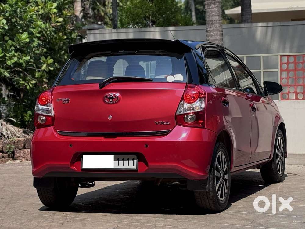 Toyota Etios Liva Vxd Dual Tone, 2018, Diesel