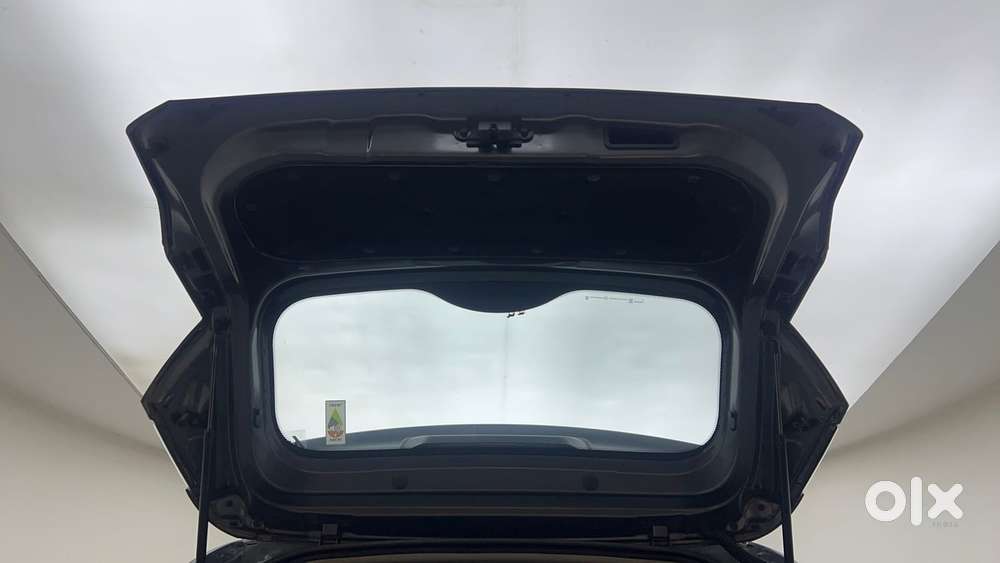 Tata Nexon 1.2 Revotron Xma Amt (s), 2023, Petrol