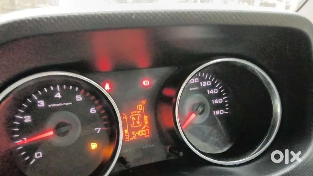 Mahindra Tuv 300 2017 Diesel 53000 Km Driven