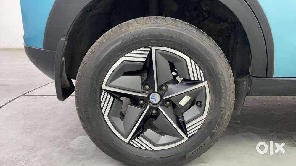 Tata Nexon Creative 1.2 Revotron Petrol 6 Mt, 2023, Petrol