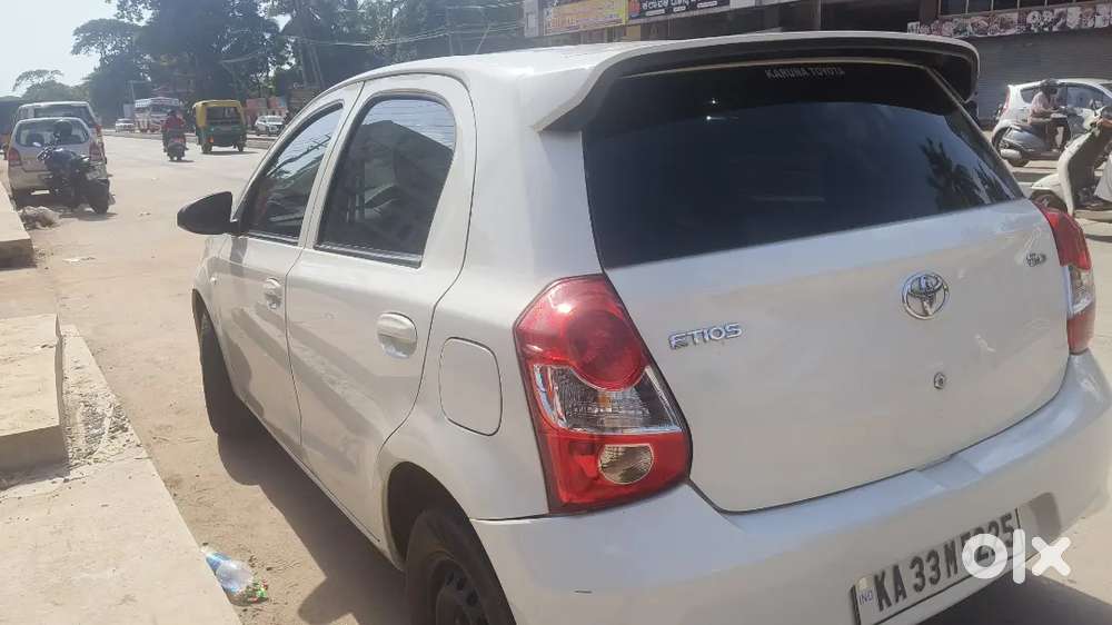 Toyota Etios Liva 2016