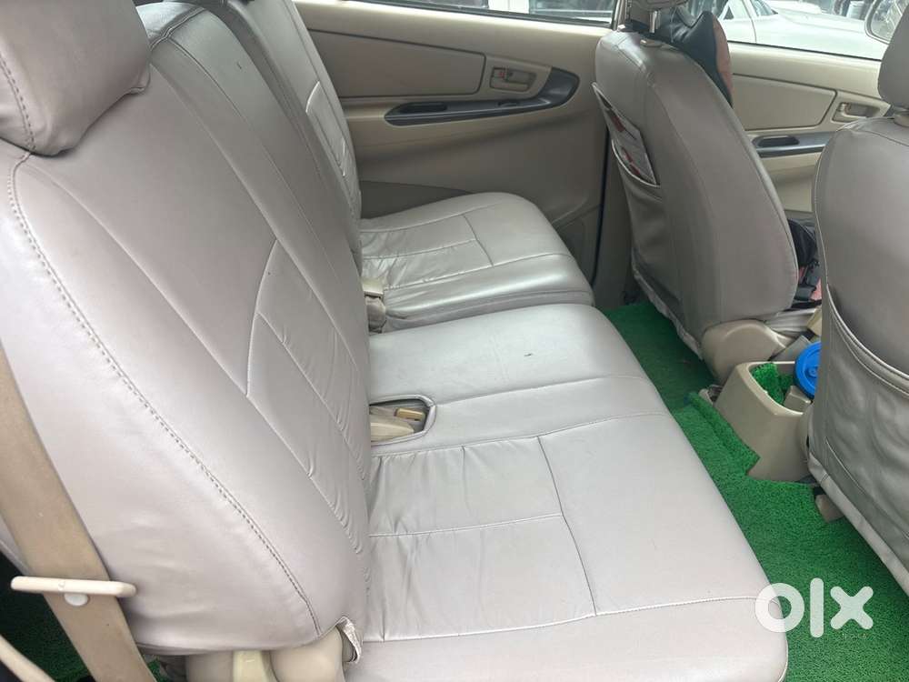 Toyota Innova 2007 Diesel 160000 Km Driven
