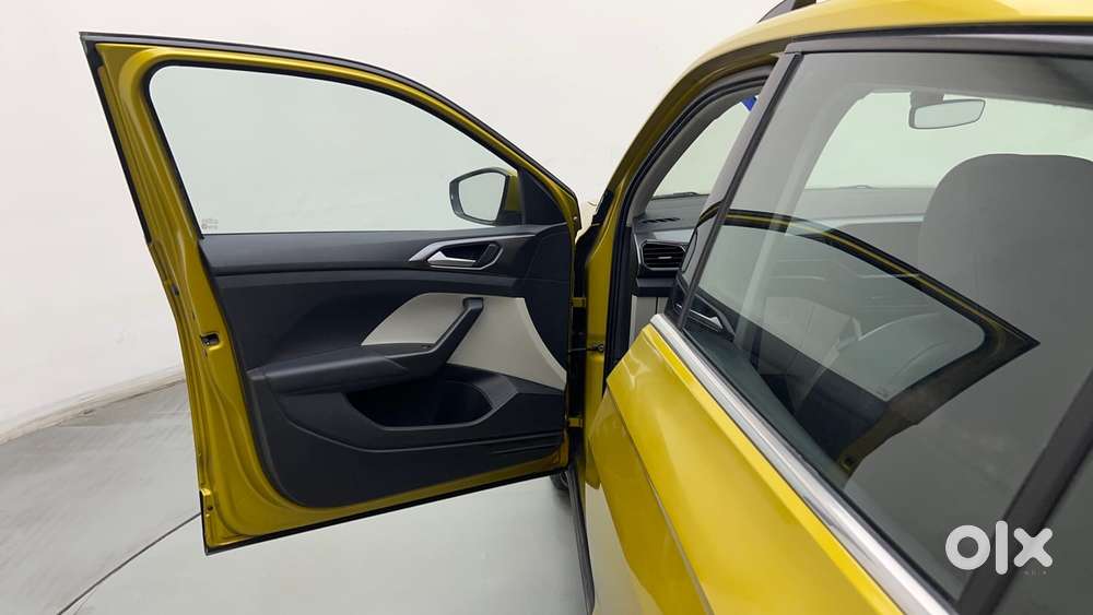 Volkswagen Taigun Topline 1.0 Tsi At (electric Seats), 2021, Petrol