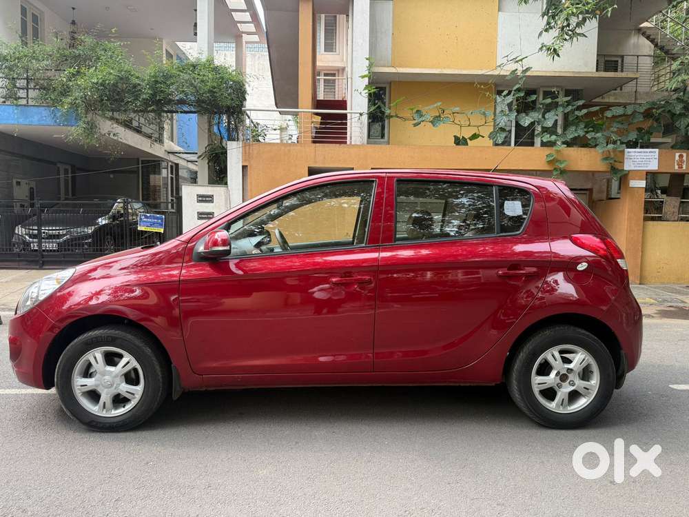 Hyundai I20 2010-2012 1.2 Sportz, 2011, Petrol