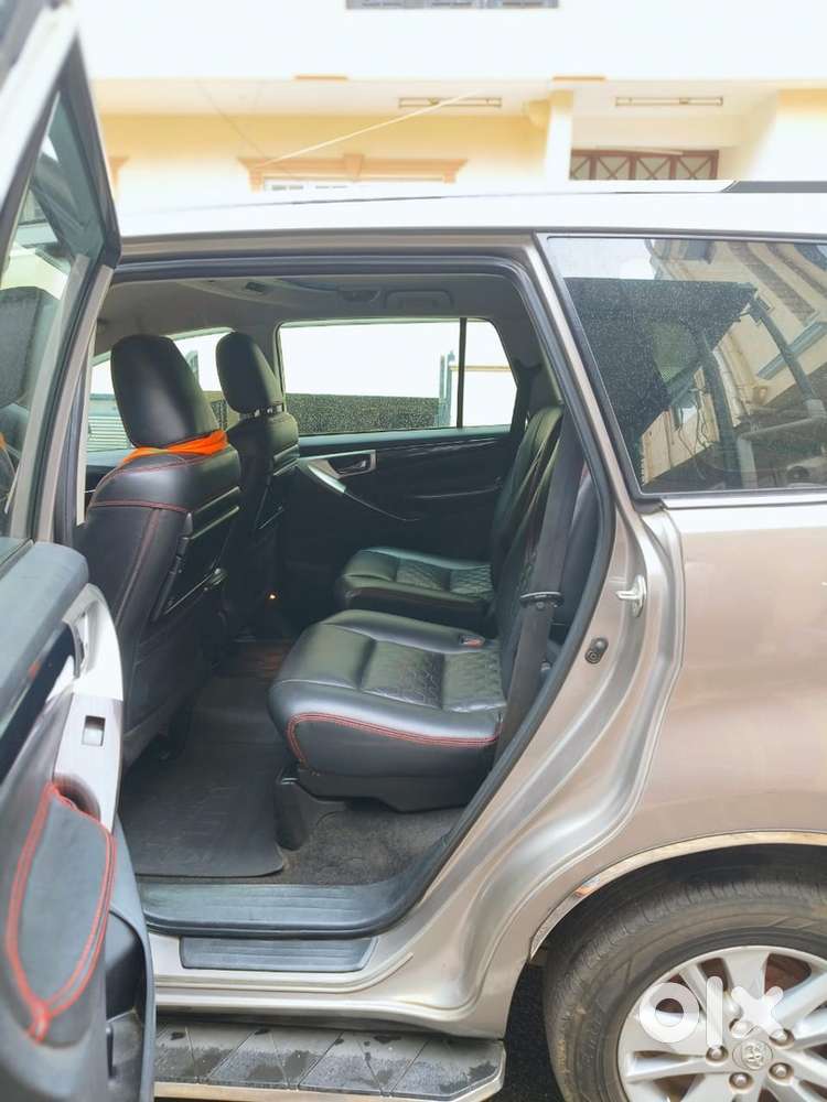 Toyota Innova Crysta Diesel 2017 Doctor Car