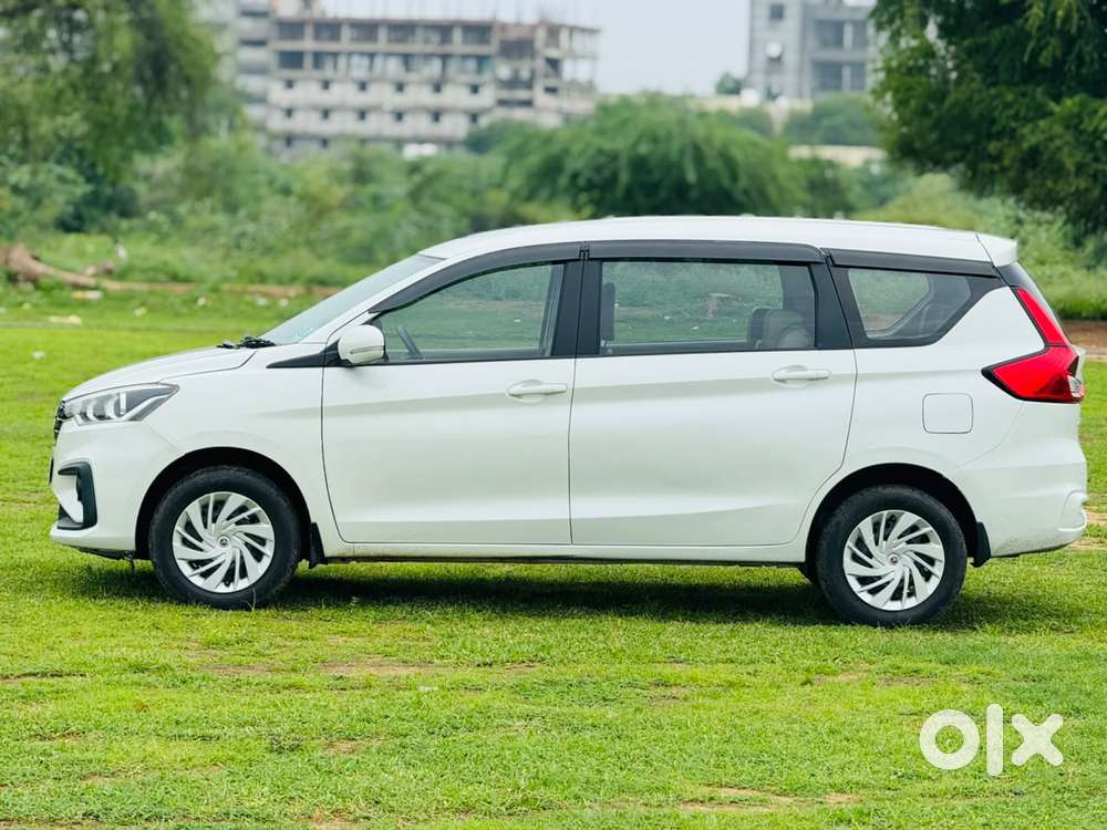 Maruti Suzuki Ertiga, 2023, Petrol