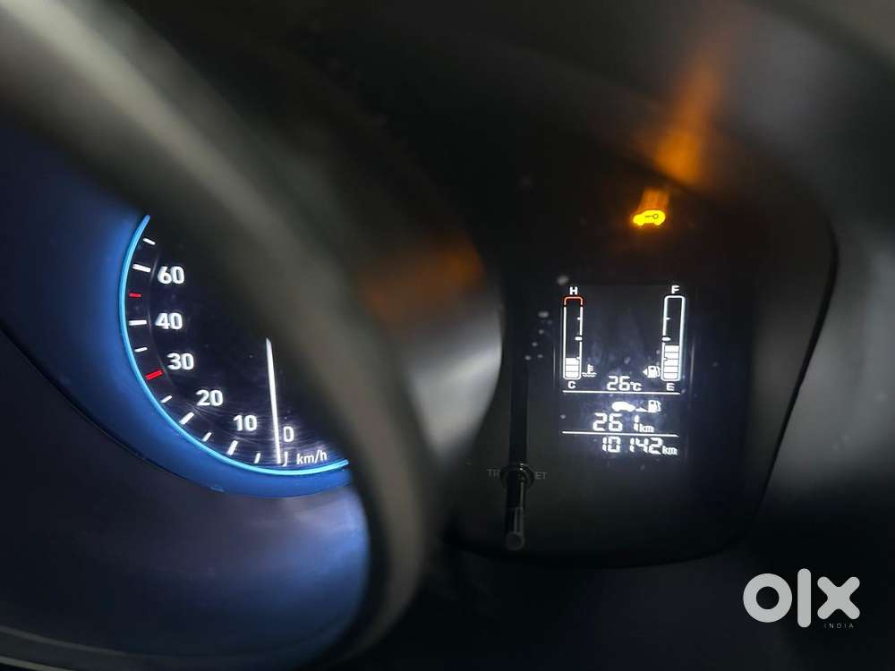 Hyundai Venue 1.2 S (o), 2021, Petrol