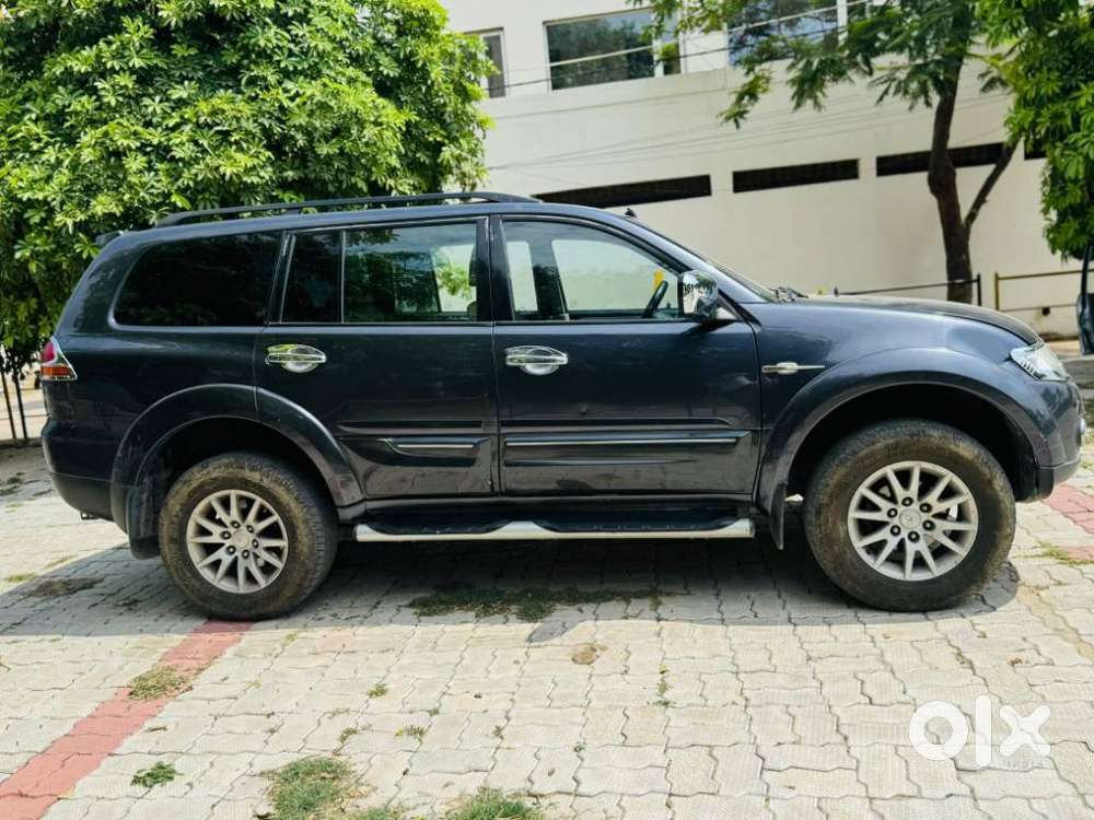 Mitsubishi Pajero Sport 2.5 Manual, 2012, Diesel