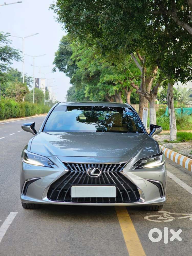 Lexus Es 300h Luxury, 2025, Cng & Hybrids