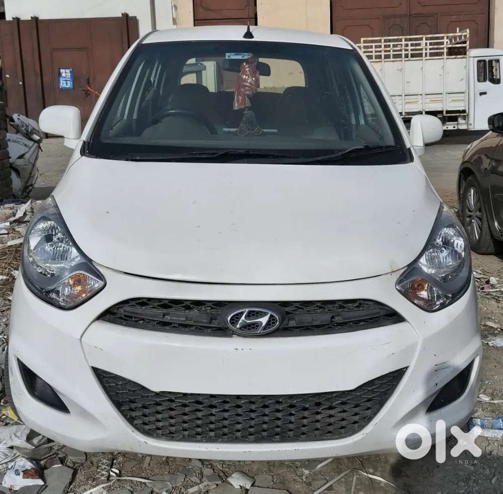 Hyundai I10 Sportz 2015 Petrol Manual