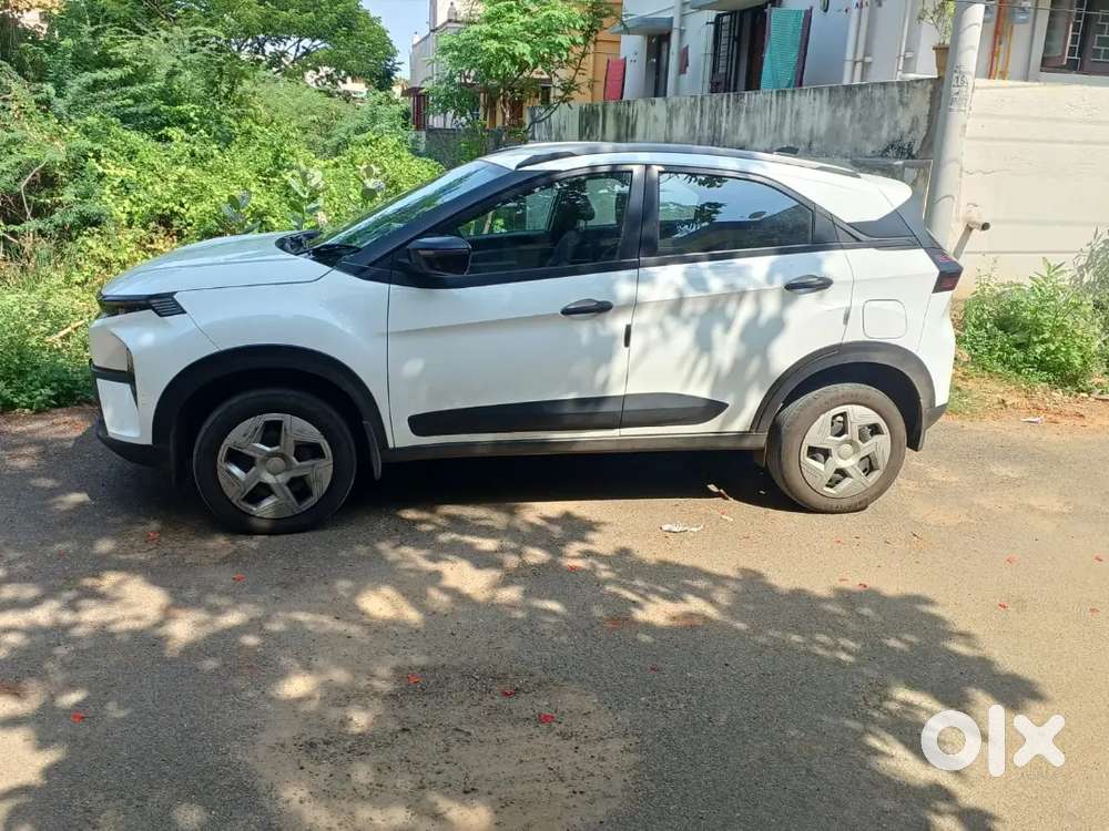 Tata Nexon 2024 Petrol Good Mileage