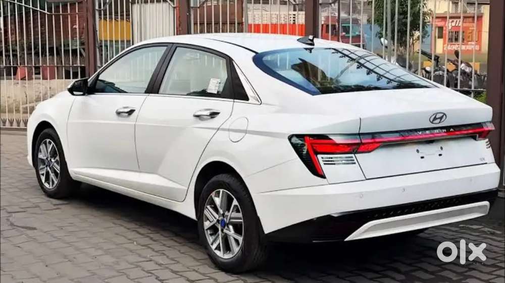 Hyundai Verna 2023 Petrol 48000 Km Driven