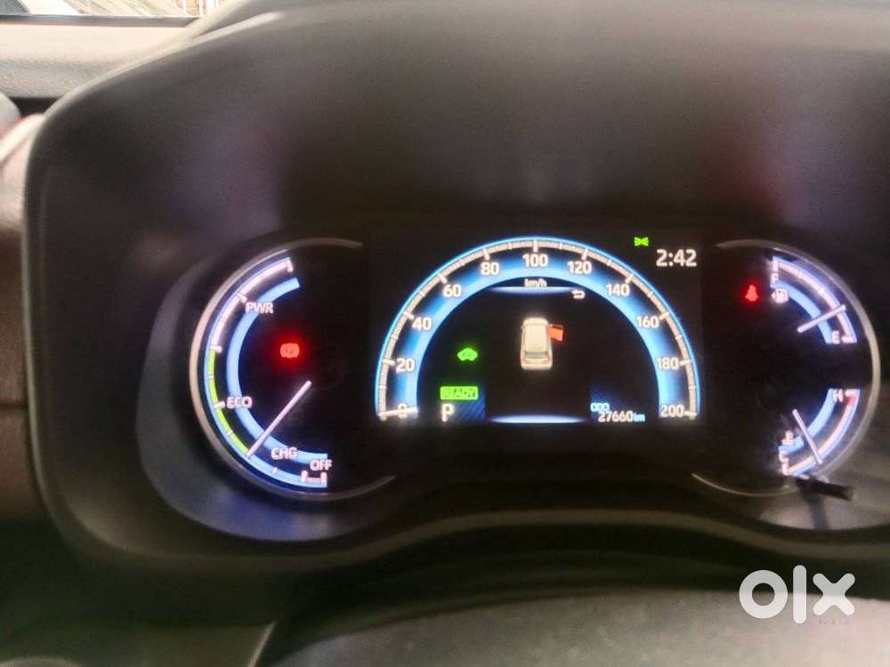 Toyota Innova Hycross, 2024, Petrol