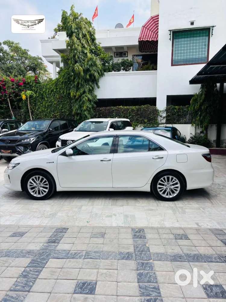 Toyota Camry Hybrid, 2017, Petrol