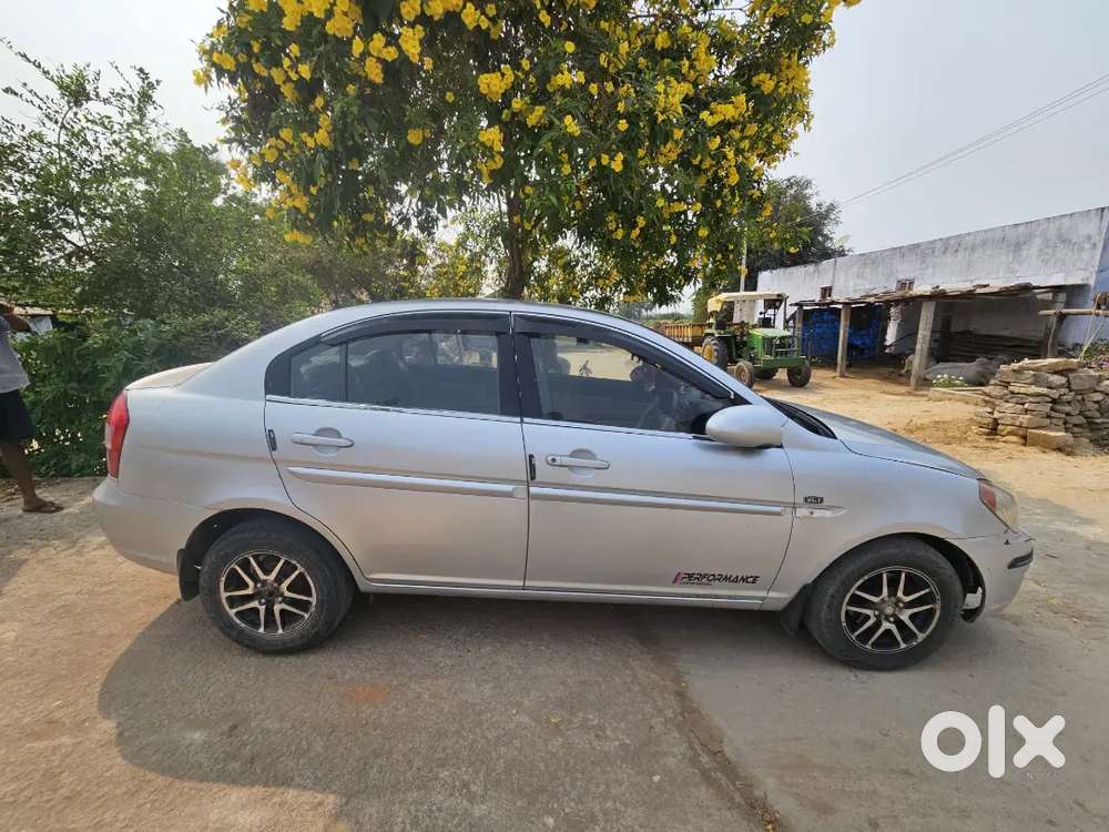 Hyundai Verna 2007 Diesel 130000 Km Driven