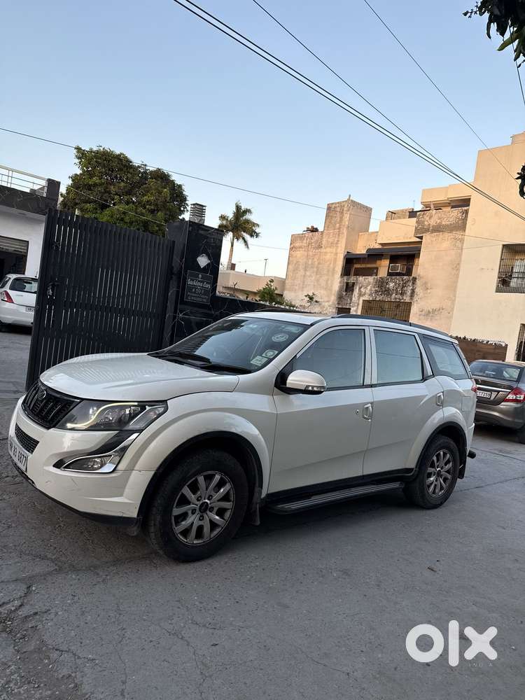 Mahindra Xuv500 2.2 W10 Sportz Edition At, 2016, Diesel