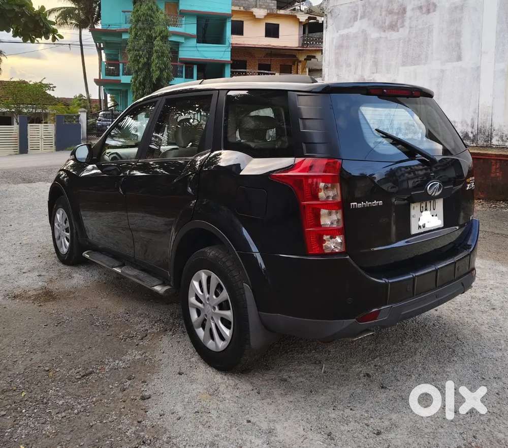 Mahindra Xuv500 Diesel W6, 2014 June, Black Colour, Showroom Condition