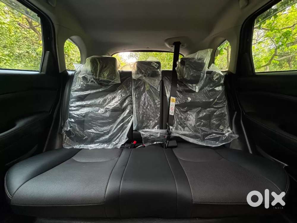 Maruti Suzuki Grand Vitara 1.5 Alpha Plus Intelligent Hybrid Ecvt, 2..