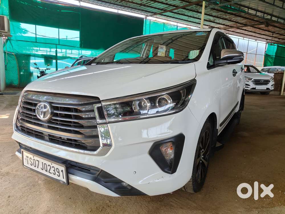 Toyota Innova Crysta 2.7 Zx At, 2022, Diesel
