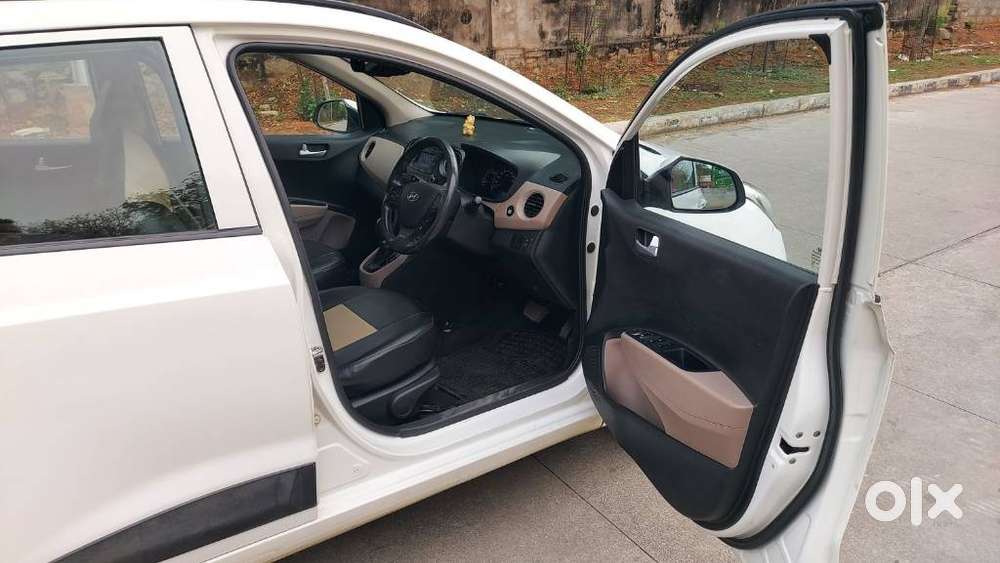 Hyundai Grand I10 1.2 Kappa Vtvt Asta (o) At, 2016, Petrol