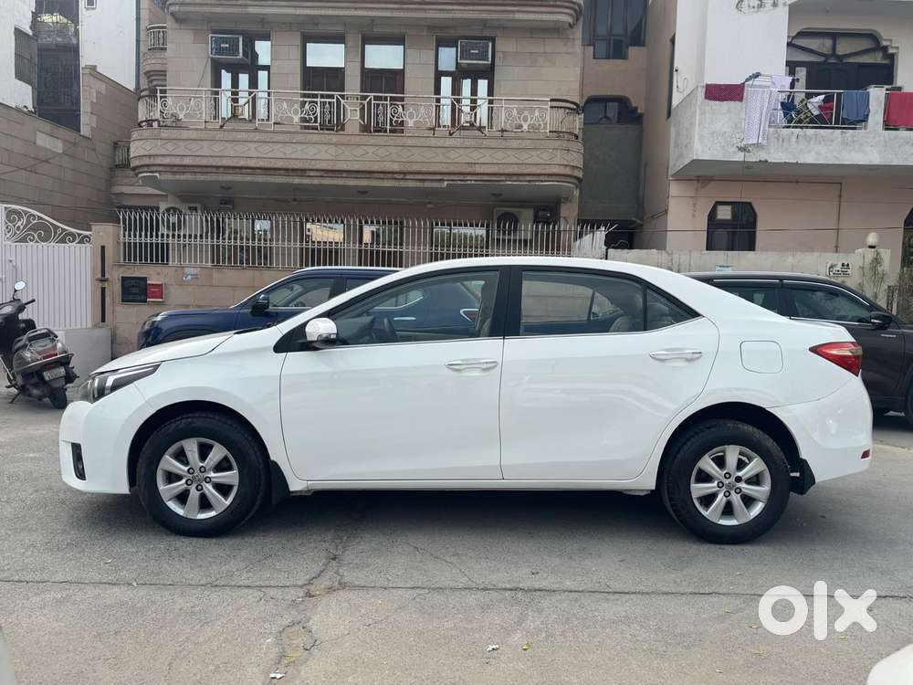 Toyota Corolla Altis G At, 2016, Petrol