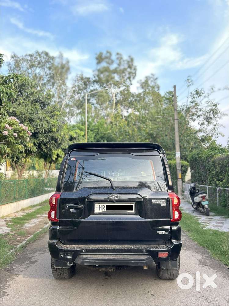 Mahindra Scorpio Classic 2.2 S 11 Mt 7 Str, 2021, Diesel