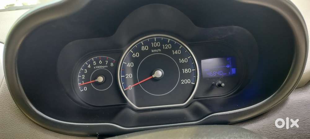 Hyundai I10 Sportz, 2016, Petrol