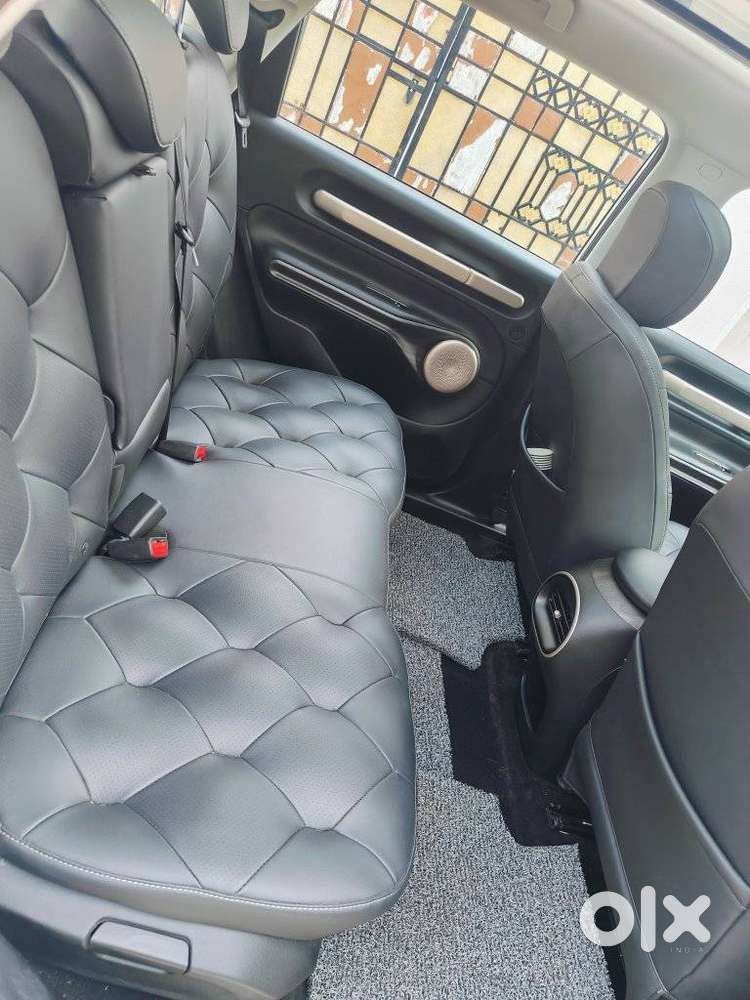 Mg Windsor Ev Essence, 2024, Electric