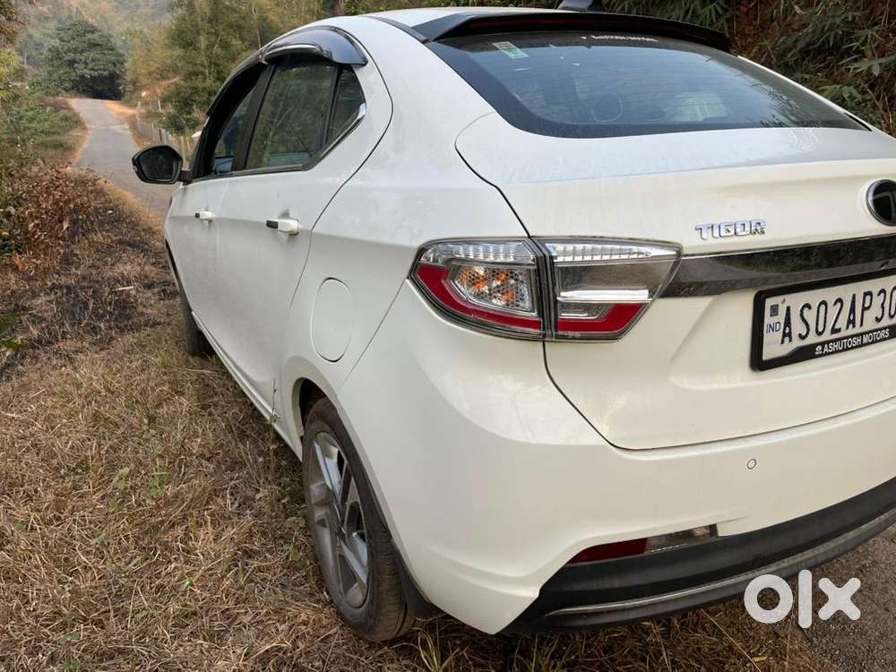 Tata Tigor 2024 Petrol 12898 Km Driven